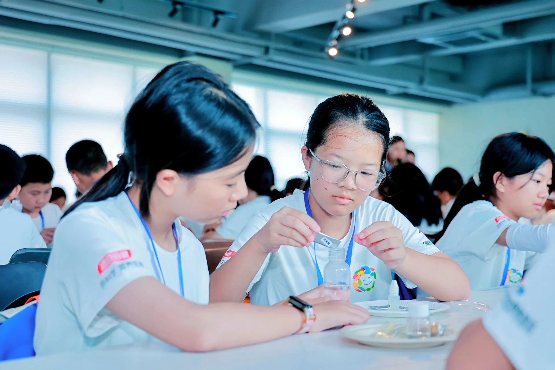 参观透明工厂，探索科学营养的奥秘